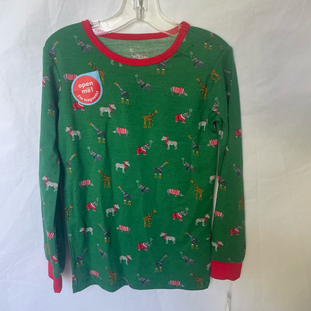 Magnetic me jingle bells shirt NWT Size 4t